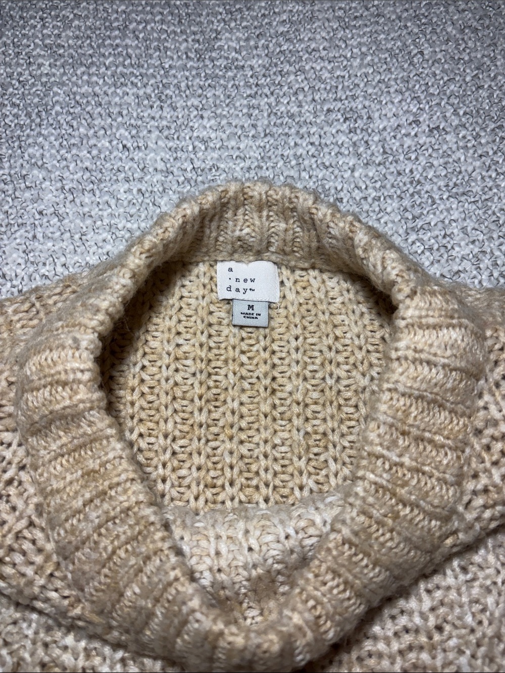 A New Day Beige Chunky Ribbed Knit Crewneck Sweater - Size M - Picture 3 of 13